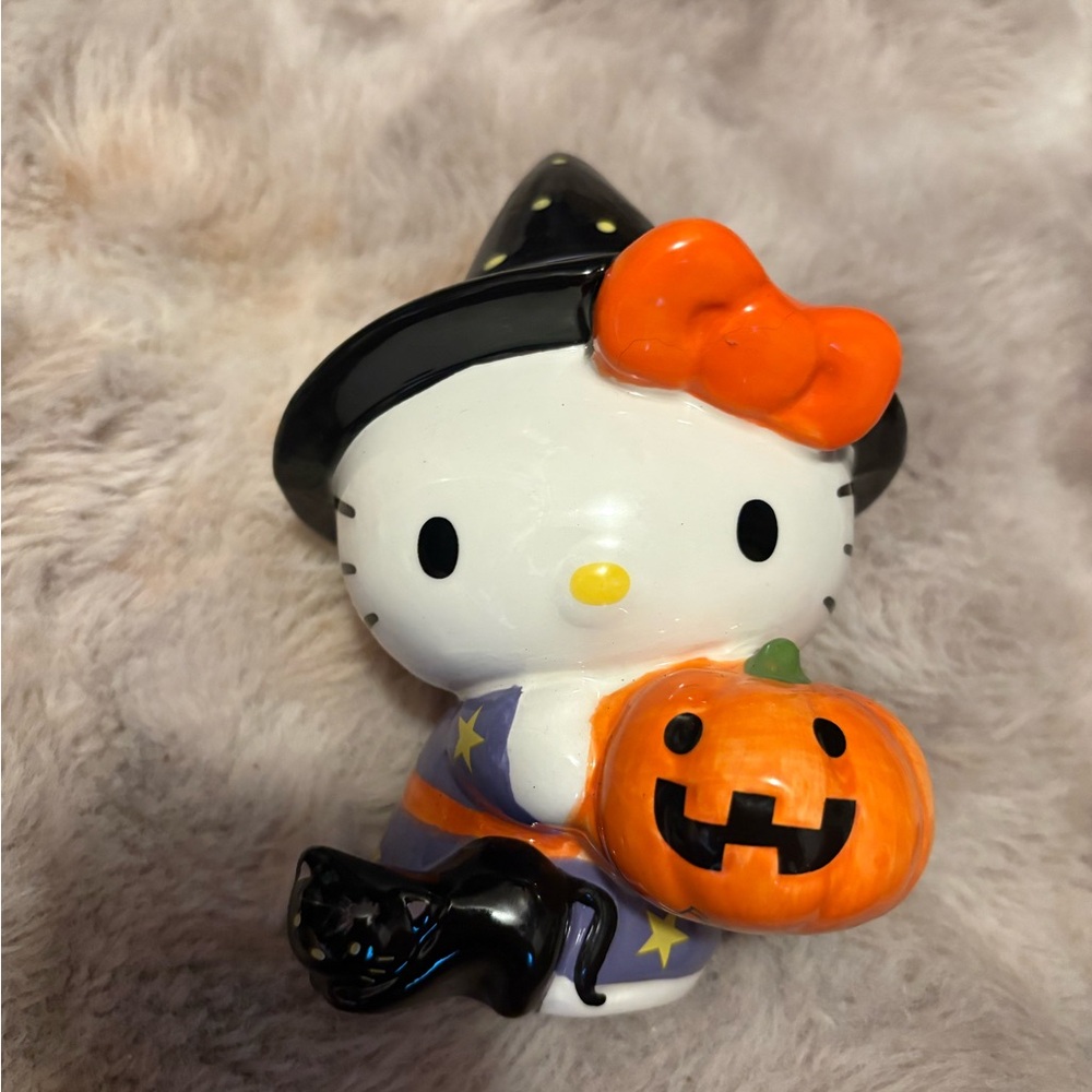 Sanrio Hello Kitty Witch Figurine in Black, Orange, Purple